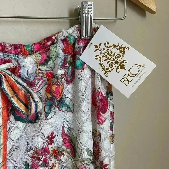 Becca Floral Crochet Slit Wide Leg‎ Pants Medium - Picture 15 of 15